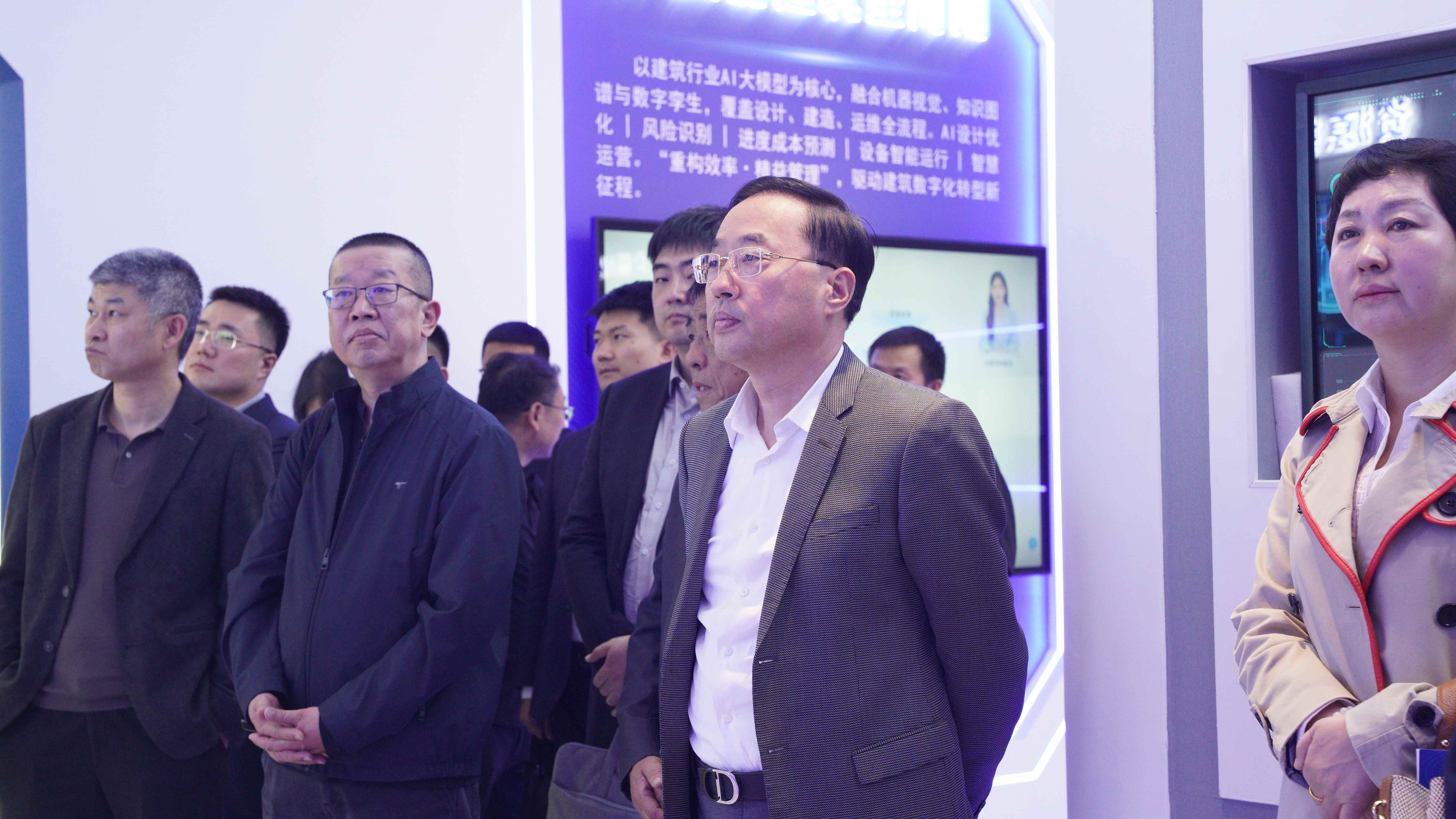 凝心聚力谋转型 提质赋能促振兴——2026年度辽宁省构筑业协会会长办公会第一次会议在沈圆满召开(图1) 凝心聚力谋转型 提质赋能促振兴——2026年度辽宁省构筑业协会会长办公会第一次会议在沈圆满召开(图1)